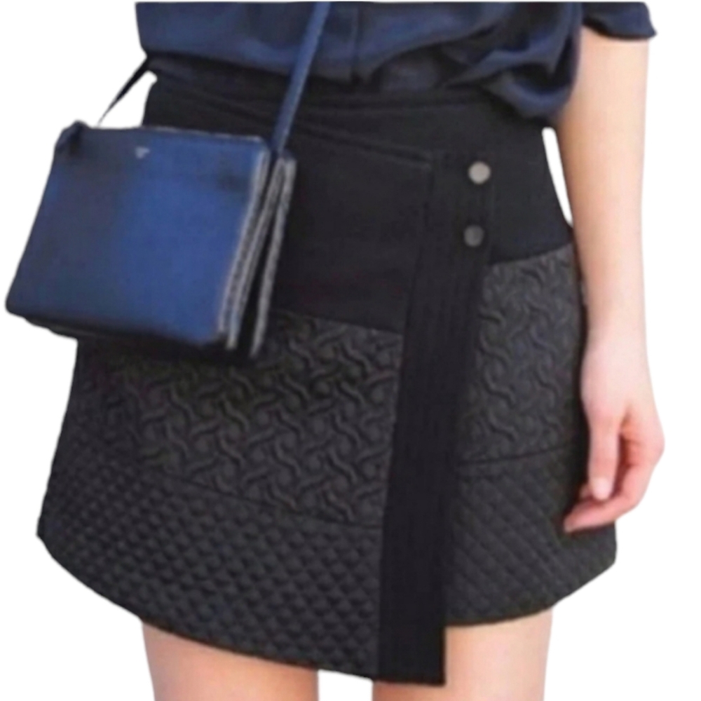 CAbi Black Quilt Textured Print Wrap Mini Skirt XSmall - Picture 1 of 14